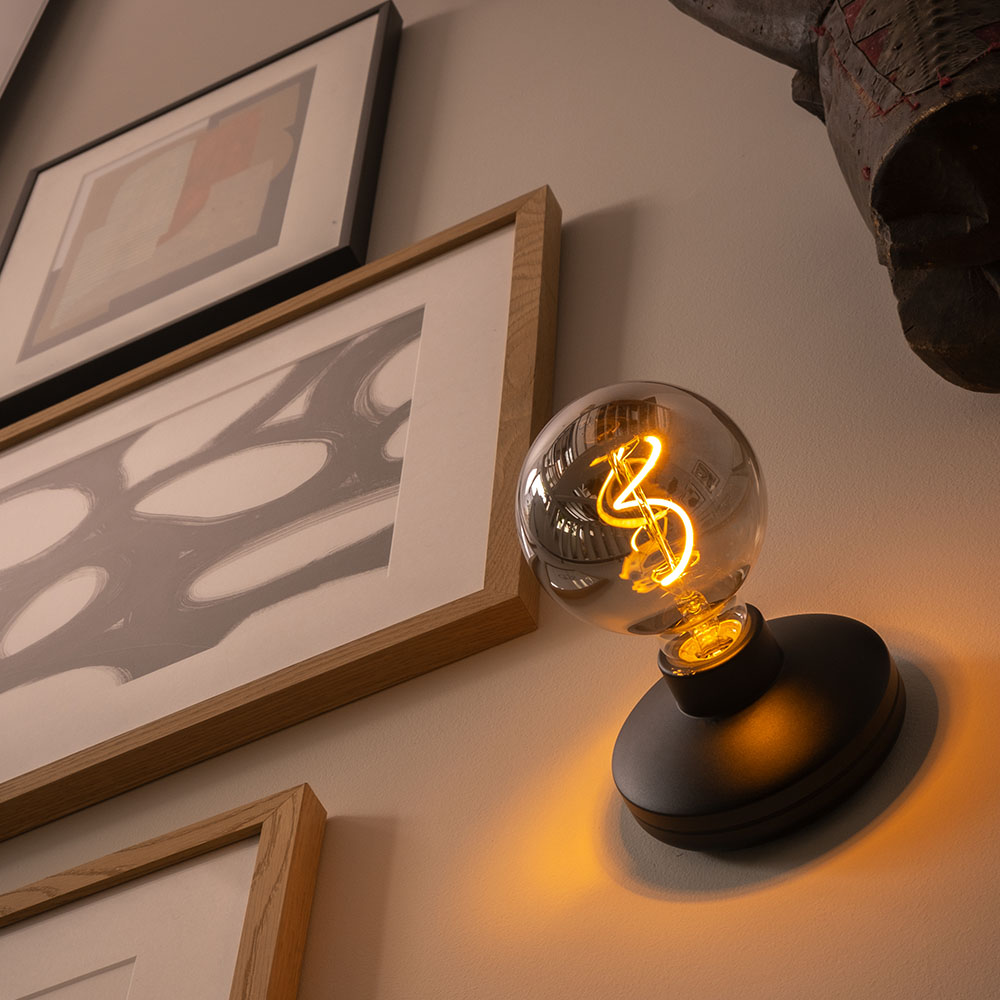 Bee Black Smoked Wireless Wall Light van Humble Lights - Afbeelding 3