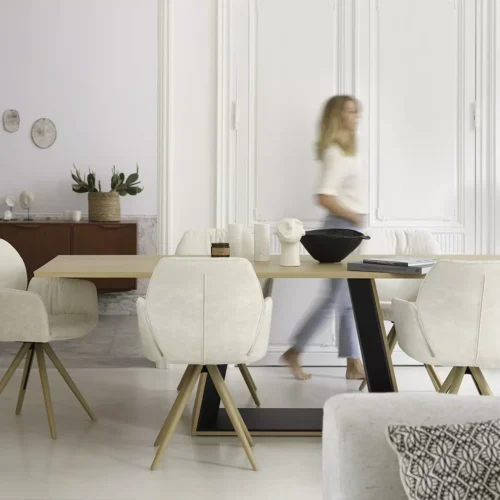 Mobitec Mood 99 eetkamerstoel met houten poten