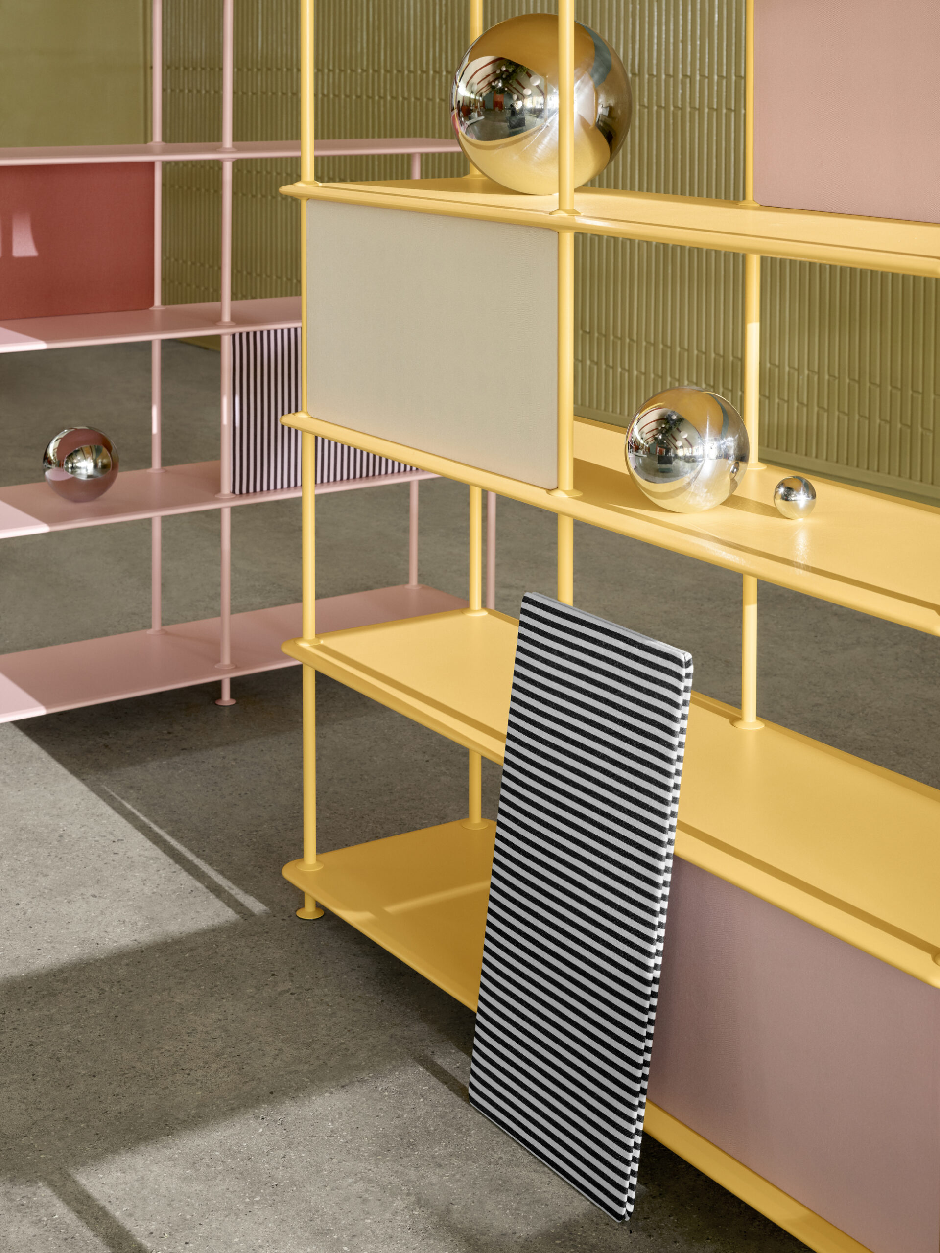 Gestoffeerde panelen van Montana Furniture
