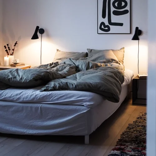Alternative view of AJ Wand lamp van Louis Poulsen