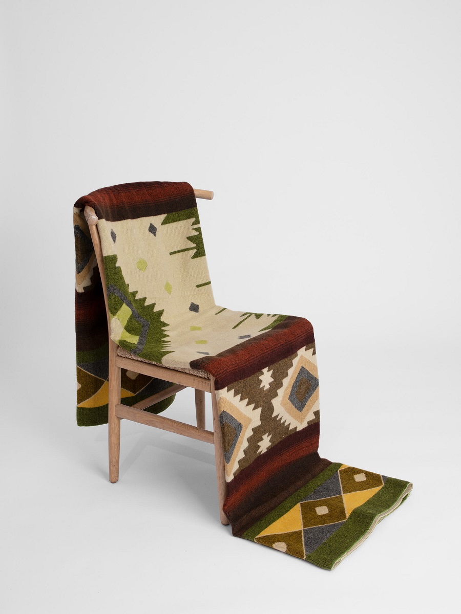 Native Plaid Moss Green van Alpaca Loca