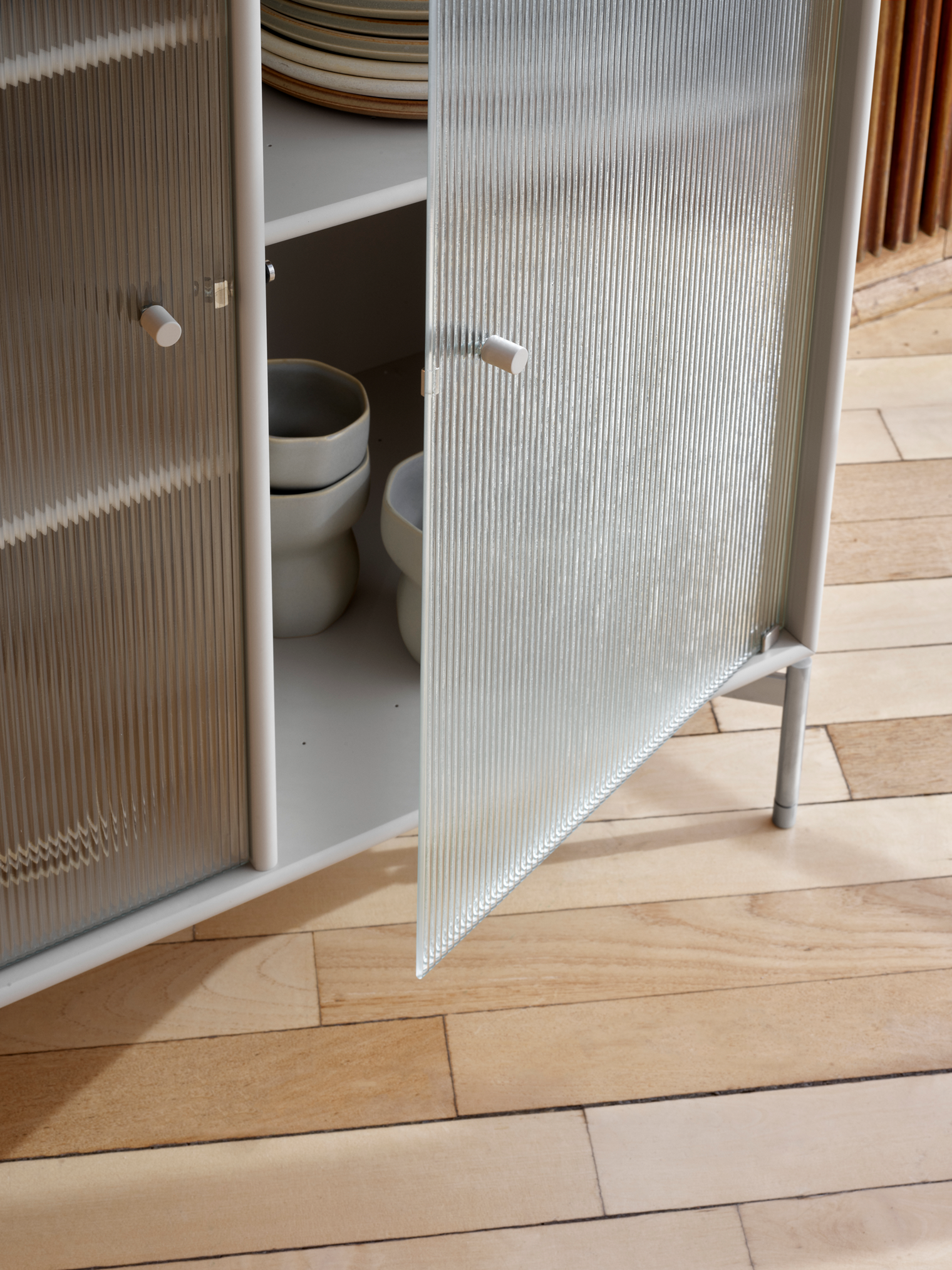 RIPPLE II Vitrinekast van Montana Furniture - Afbeelding 3