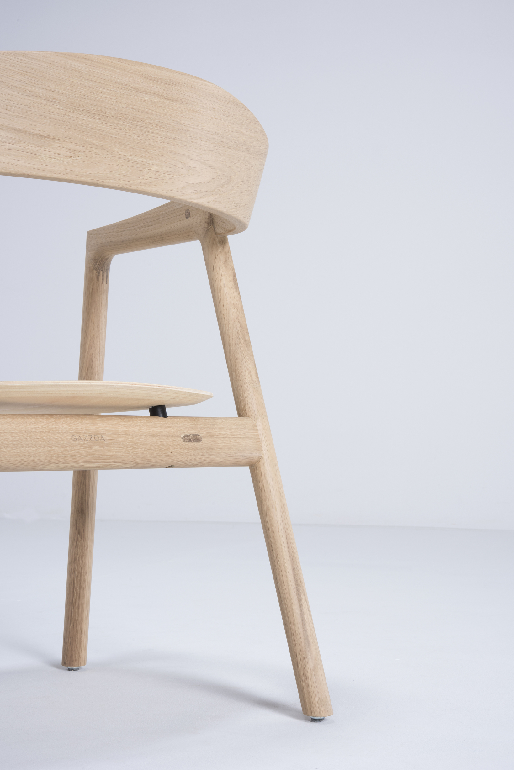 Gazzda Muna Chair eikenhouten eetkamerstoel - Afbeelding 6