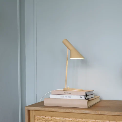 Louis Poulsen AJ Mini tafellamp Sand - Voorraadmodel