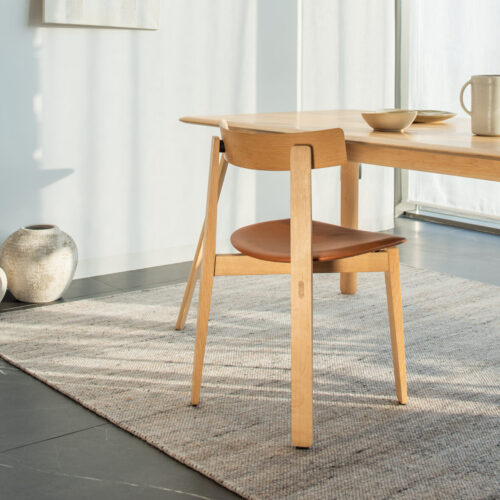 Gazzda Nora Chair beklede eetkamerstoel