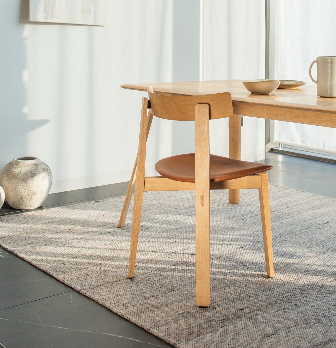 Gazzda Nora Chair beklede eetkamerstoel